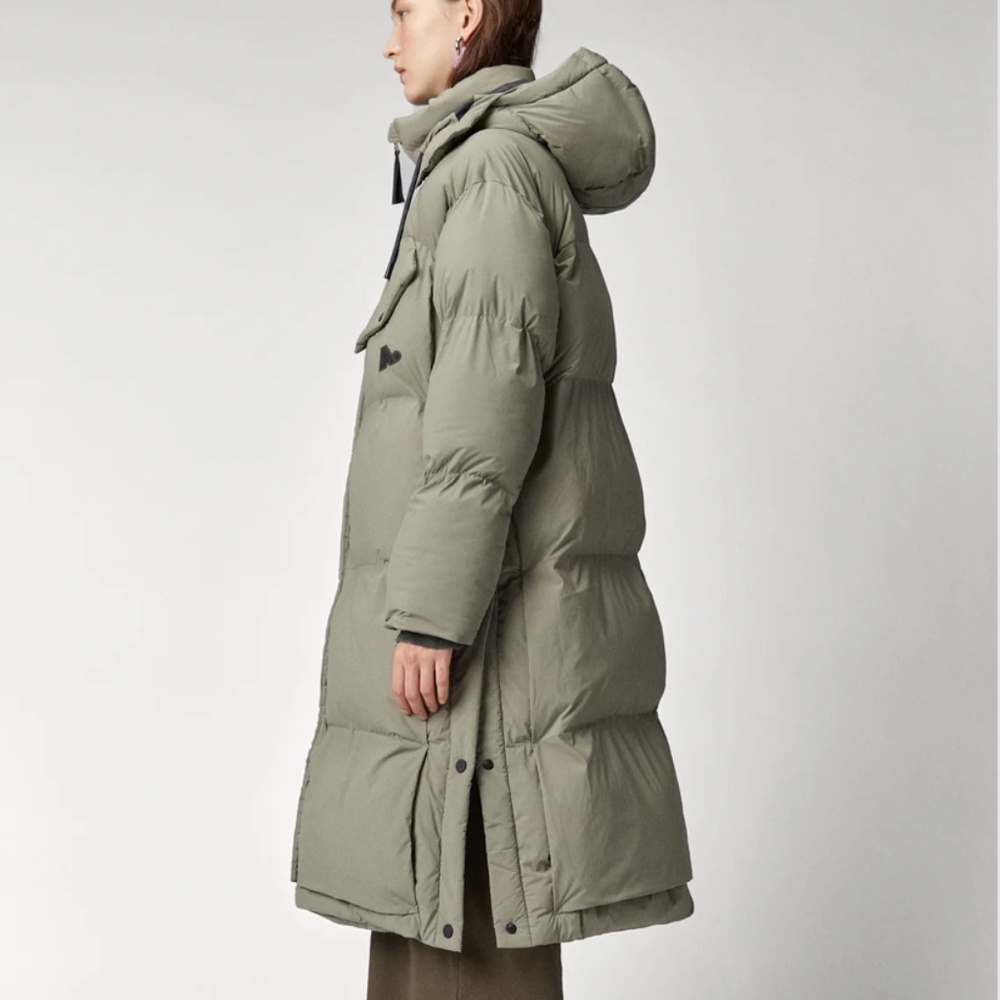 The Arrivals Turbo Sleeper Coat Size Small